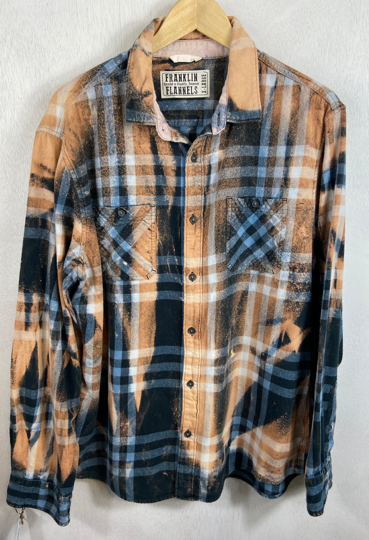Vintage Navy Blue, White and Rust Flannel Size XL