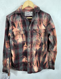 Vintage Grey, Burgundy, Peach and Black Flannel Size Small