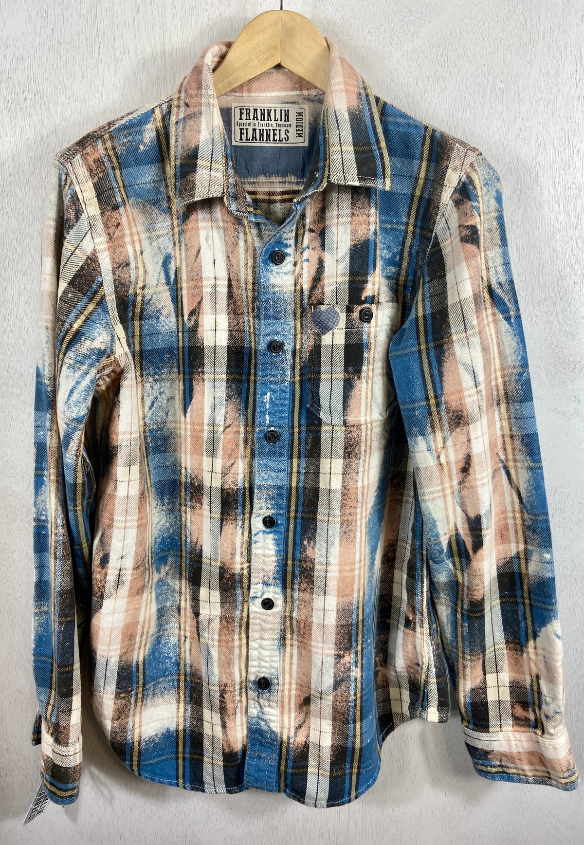 Vintage Light Blue, Yellow, Black, Peach and White Flannel Size Medium
