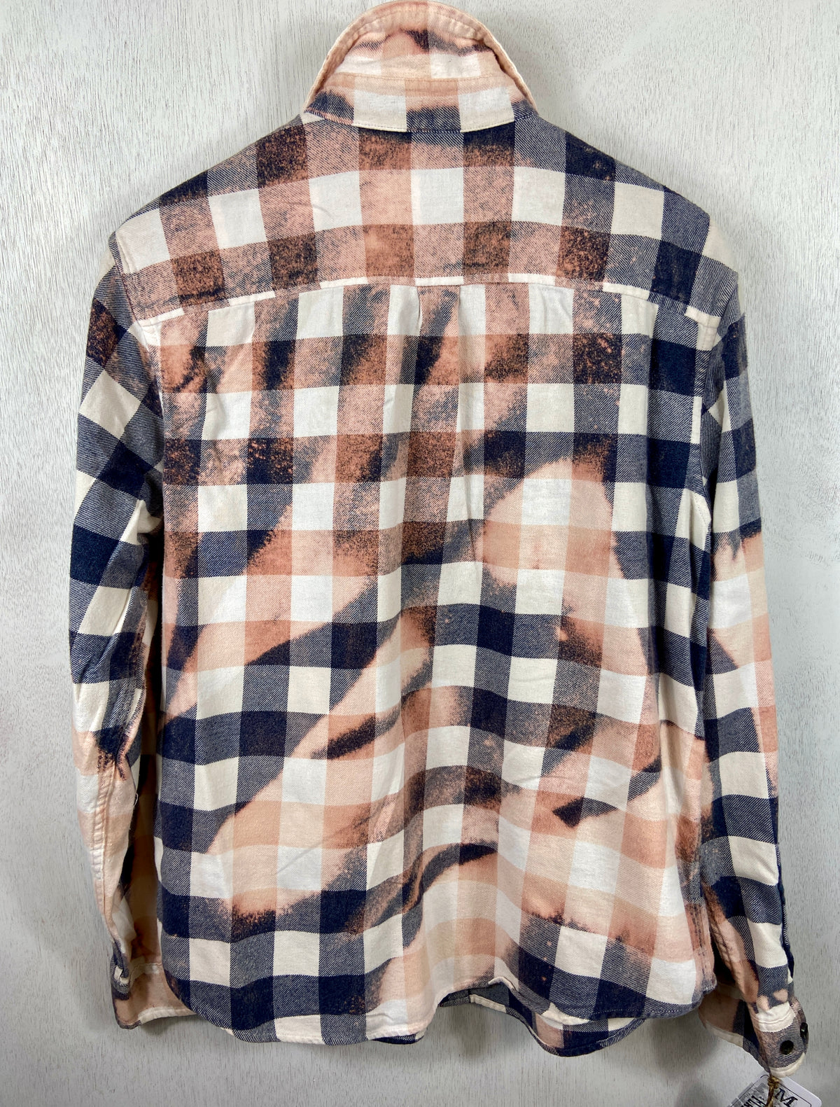 Vintage Navy Blue, Pink and White Flannel Size Medium
