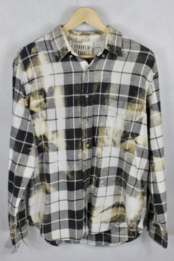 Vintage Black, Grey, Cream, and White Flannel Size Large