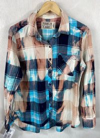 Vintage Turquoise Black, Peach and Cream Flannel Size Small