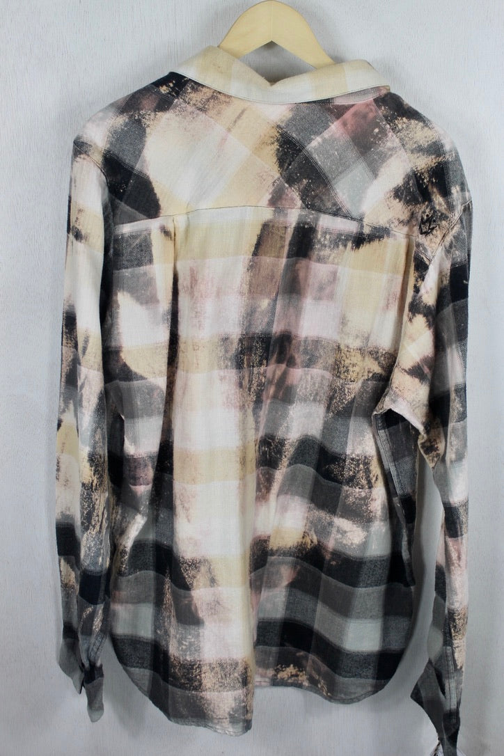Vintage Grey, Cream, and Black Flannel Size Large