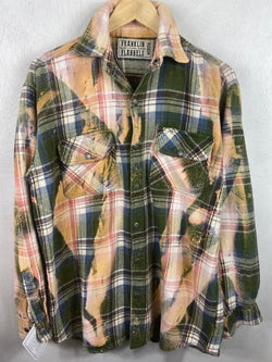 Vintage Western Style Green, Peach and White Flannel Size Medium