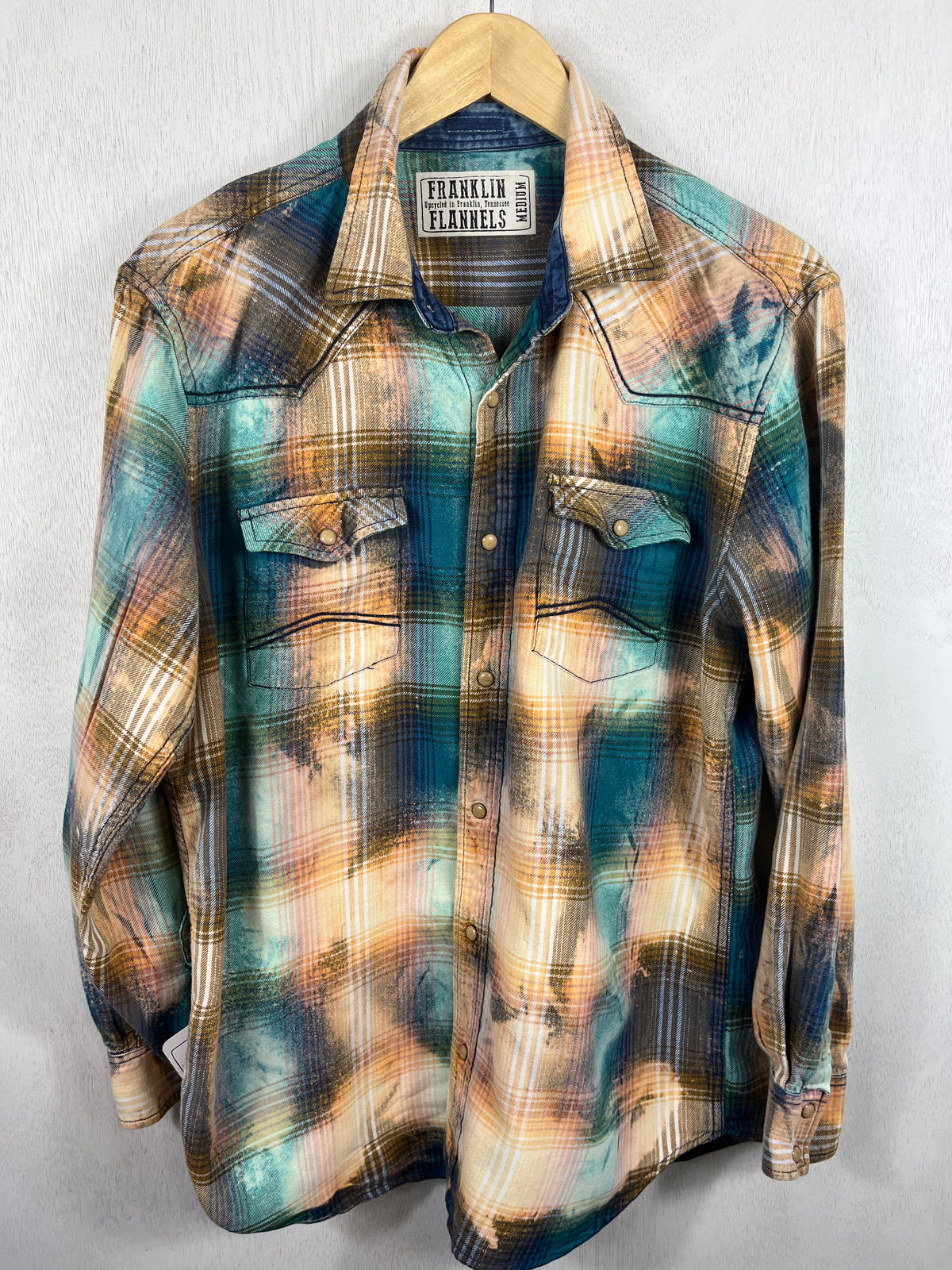 Vintage Turquoise, Gold and Royal Blue Flannel Size Medium