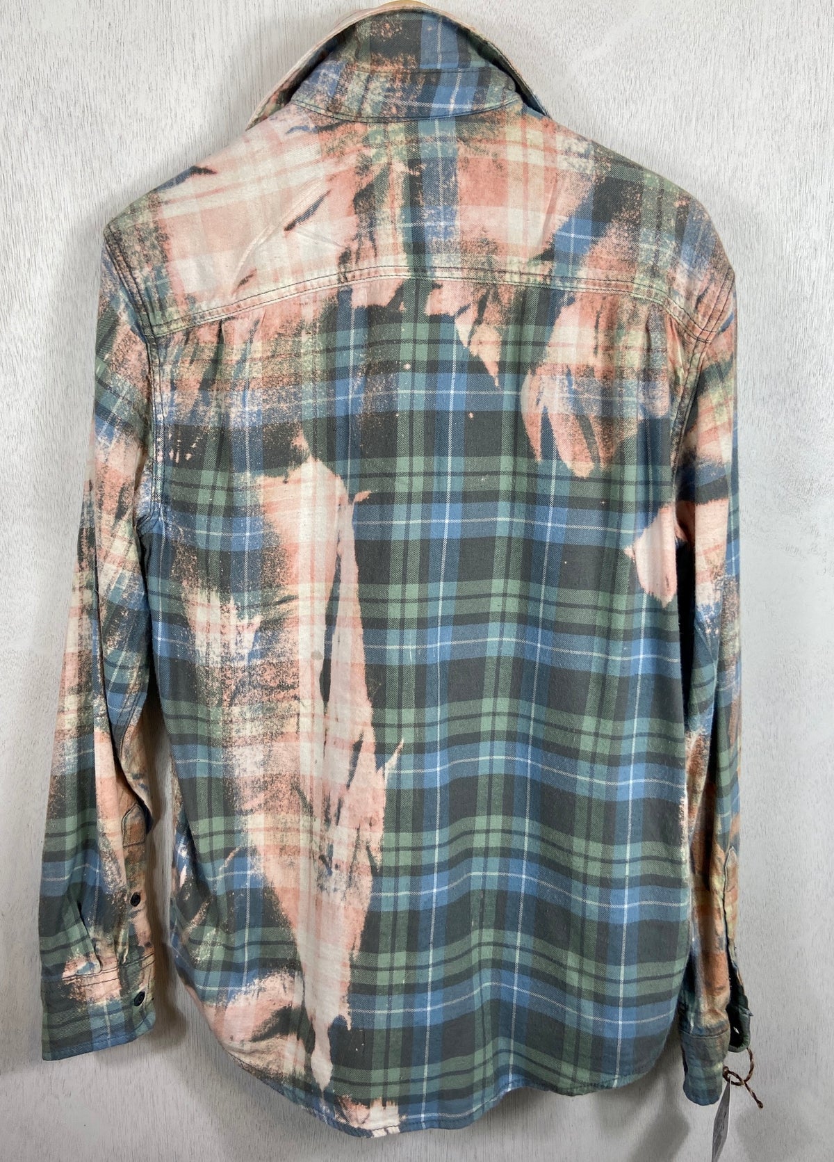 Vintage Light Blue, Pink and Sage Flannel Size Large