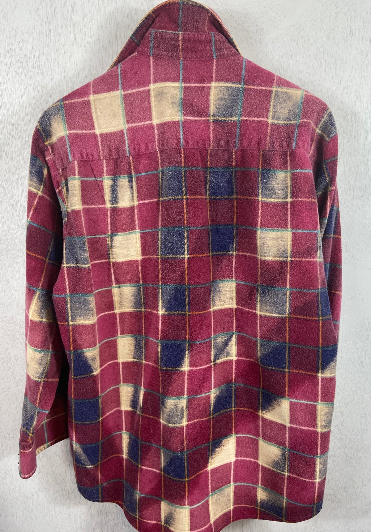 Vintage Western Style Burgundy, Navy and Cream Flannel Size Large