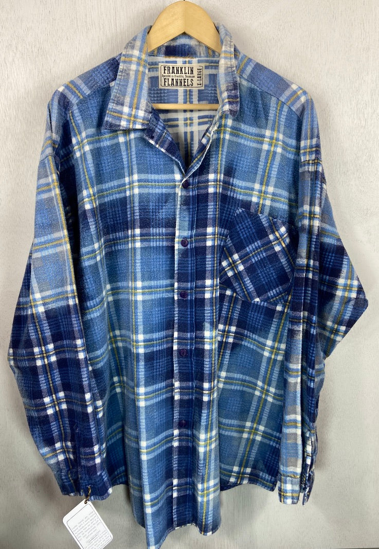 Vintage Retro Navy and Light Blue Flannel Size XL