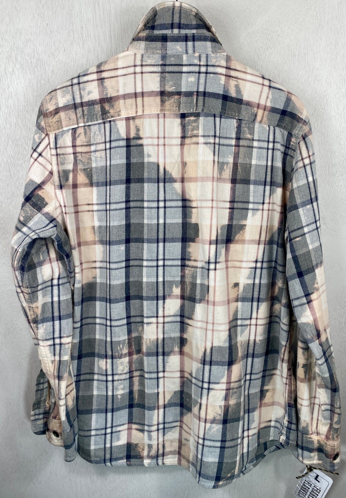 Vintage Grey, Cream and Black Flannel Size Large