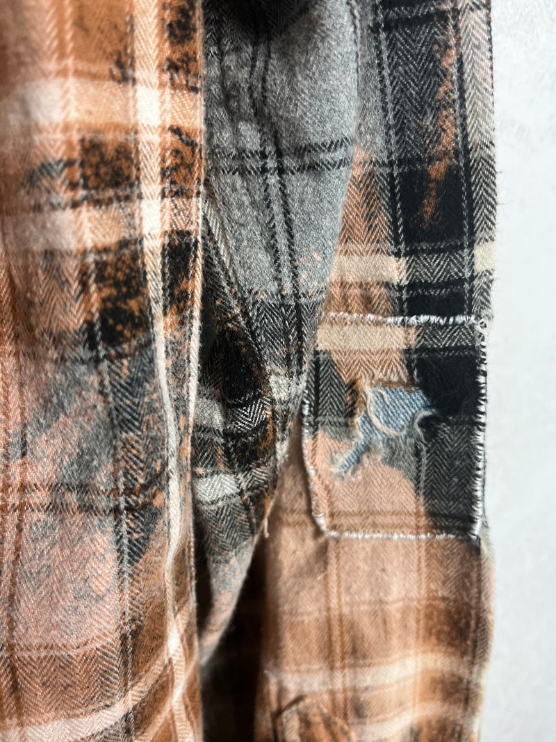 Vintage Black, Grey and Camel Flannel Size Small