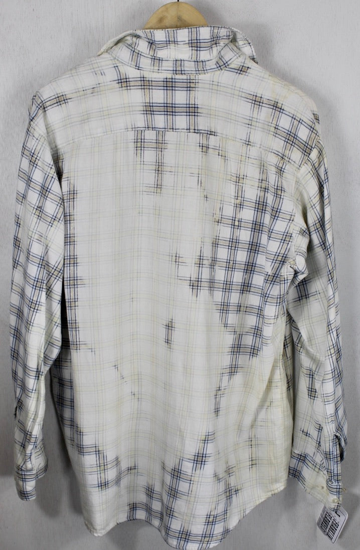 Vintage Pale Yellow and Light Blue Lightweight Flannel Size Large