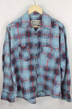 Vintage Retro Bright Blue, Navy and Red Flannel Size Medium