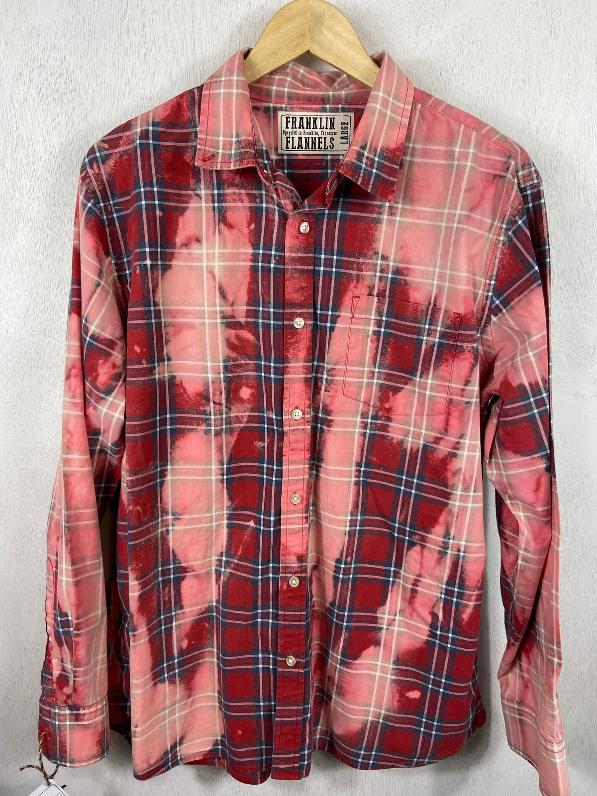 Vintage Red, Blue and White Lightweight Cotton Size Large