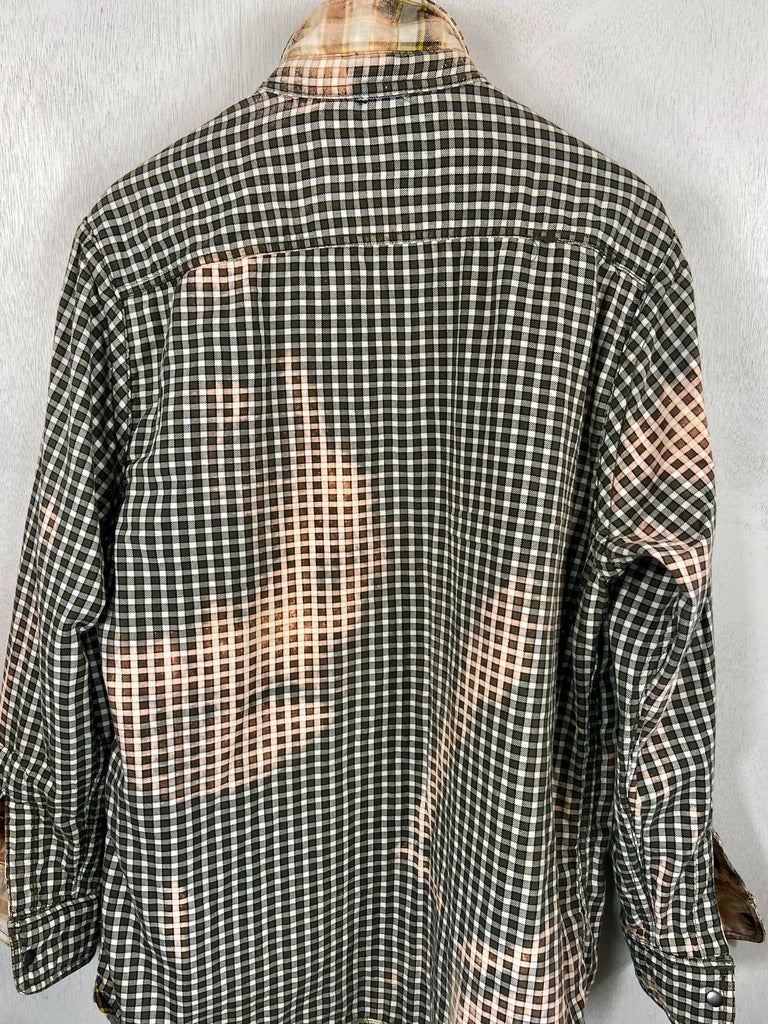 Vintage Green, Peach and Cream Flannel Size Large
