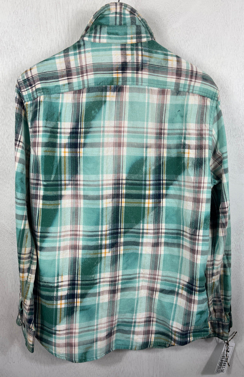 Vintage Sea Foam Green, Black and White Flannel Size Large