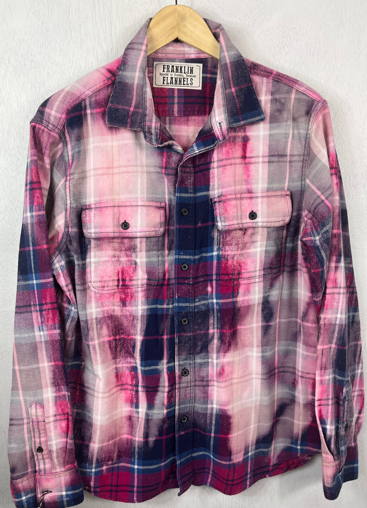 Vintage Navy, Pink and Lavender Flannel Size Large