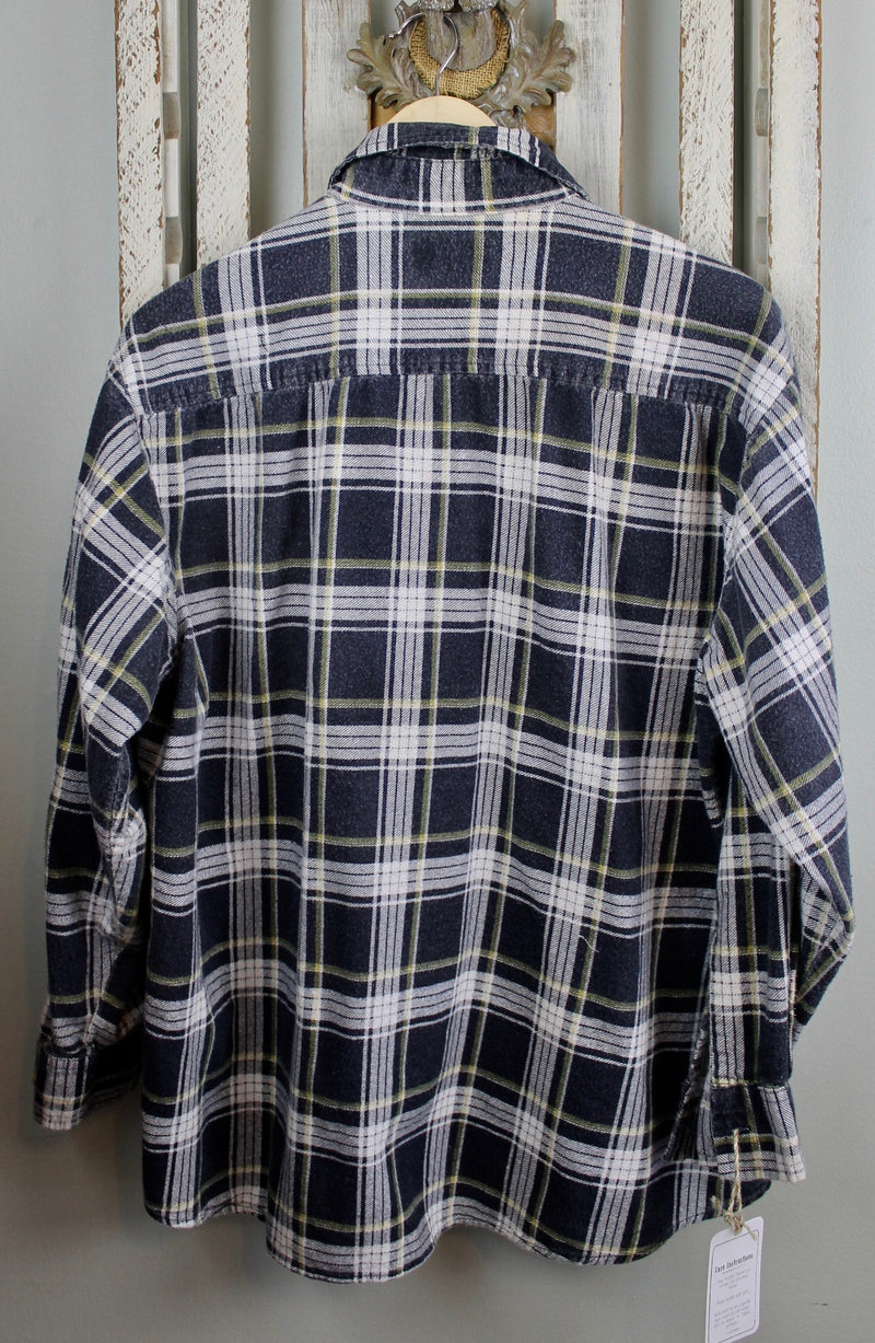 Vintage Retro Black, White and Yellow Flannel Size Large