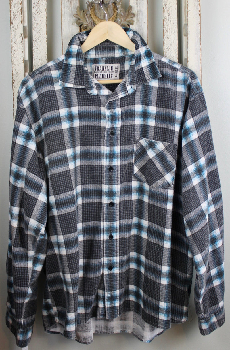 Vintage Retro Black, Grey, and Turquoise Flannel Size XL