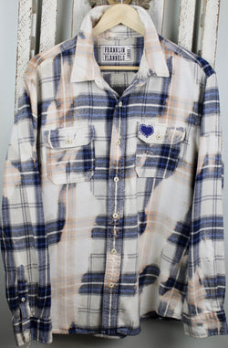 Vintage Navy Blue, White and Cream Flannel Size Large